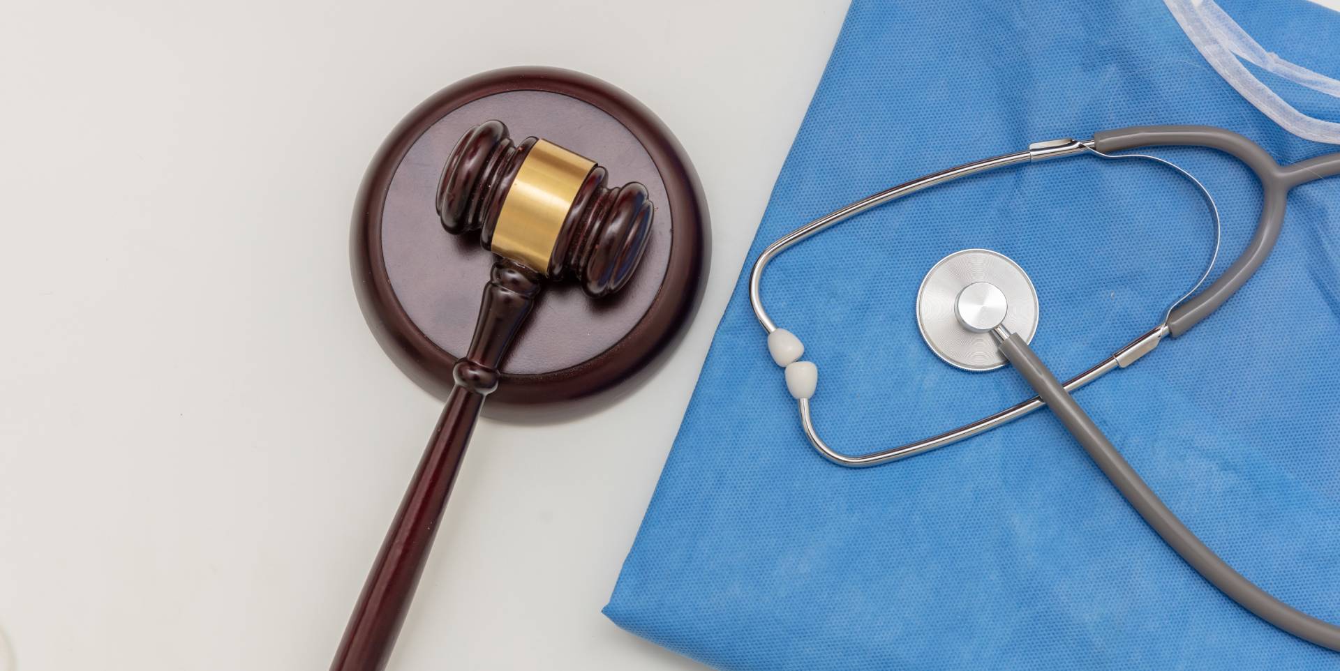 Gavel & hammer and stethoscope