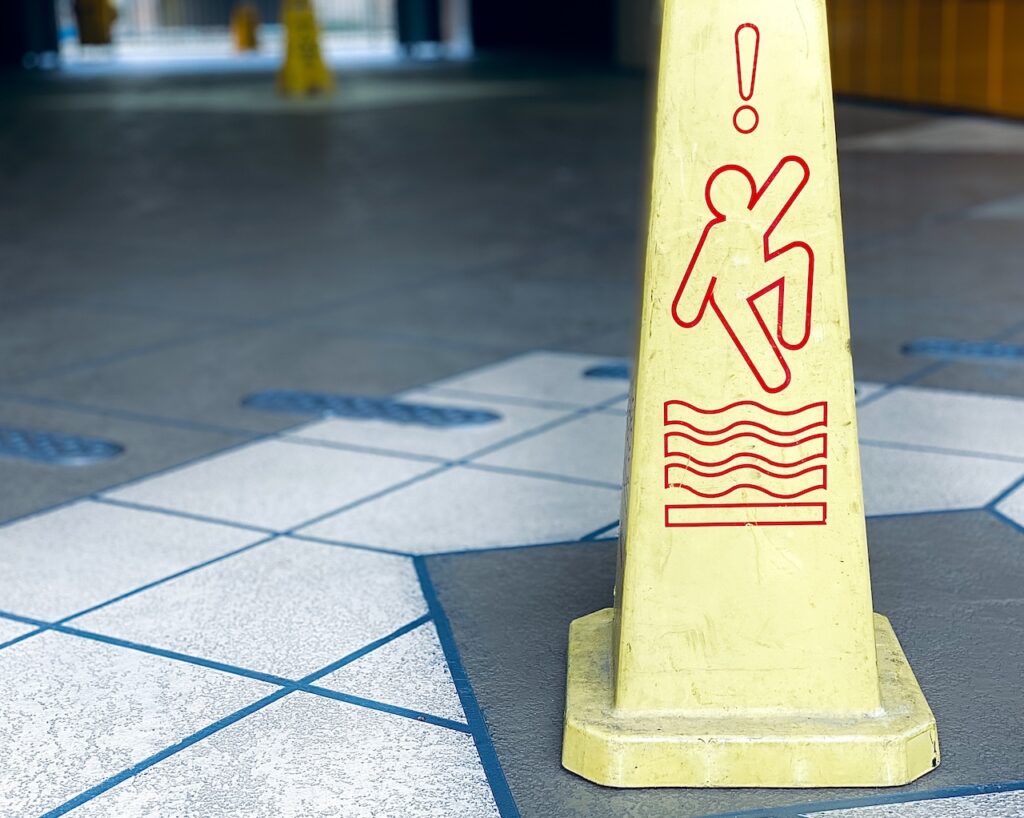 slip and fall sign
